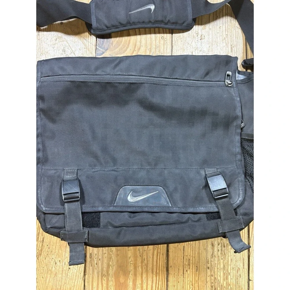 Nike Messenger Bag Black Vintage Crossbody Flap Travel Carry On Satchel Laptop